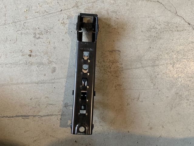 bontott SKODA OCTAVIA II Biztonsági Öv Magasság Állító