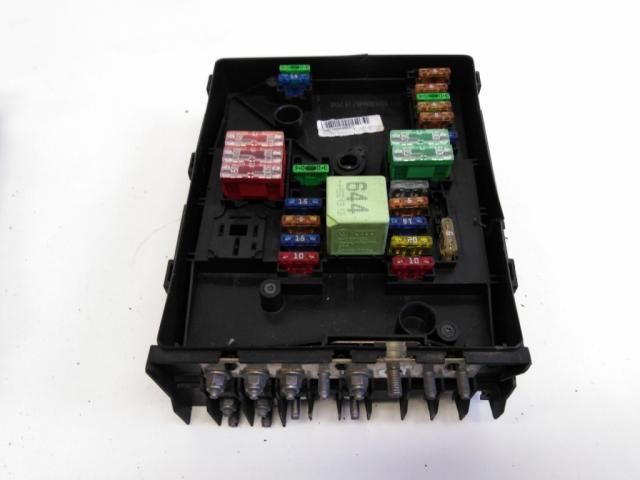 bontott SKODA OCTAVIA II Biztosítéktábla Doboz