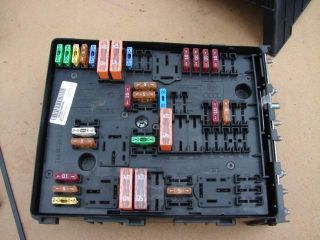 bontott SKODA OCTAVIA II Biztosítéktábla Doboz