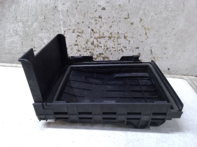 bontott SKODA OCTAVIA II Biztosítéktábla Fedél