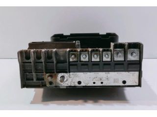 bontott SKODA OCTAVIA II Biztosítéktábla Utastér