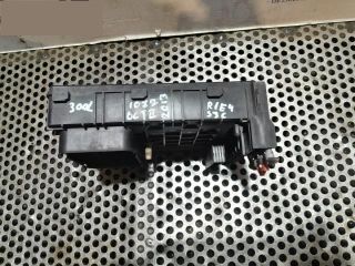 bontott SKODA OCTAVIA II Biztosítéktábla Utastér