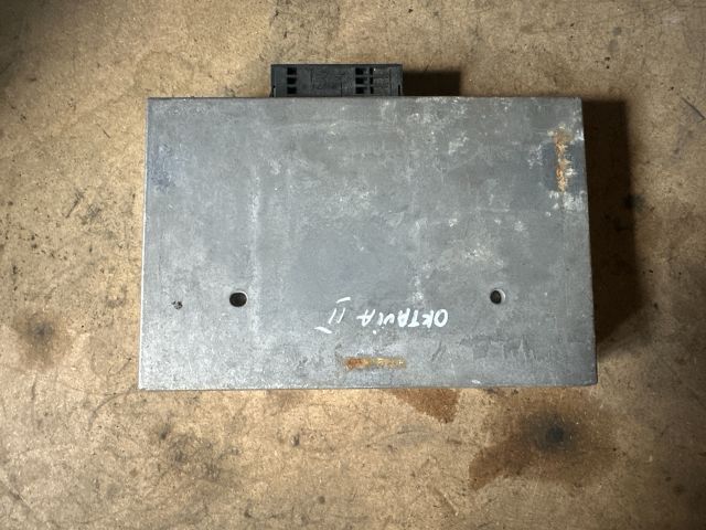 bontott SKODA OCTAVIA II Bluetooth Elektronika