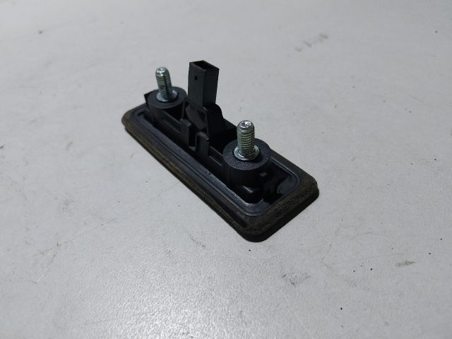 bontott SKODA OCTAVIA II Csomagtér Nyitó Kar / Gomb