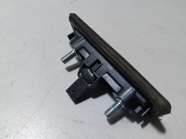 bontott SKODA OCTAVIA II Csomagtér Nyitó Kar / Gomb