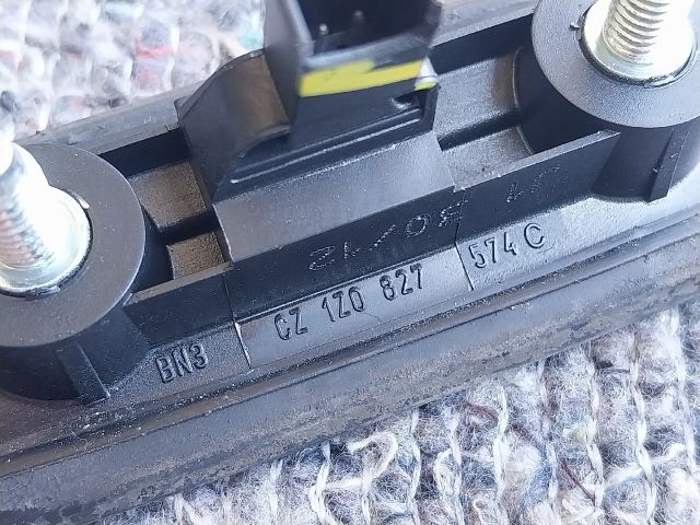 bontott SKODA OCTAVIA II Csomagtér Nyitó Kar / Gomb