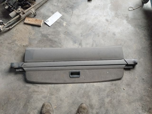 bontott SKODA OCTAVIA II Csomagtér Roló