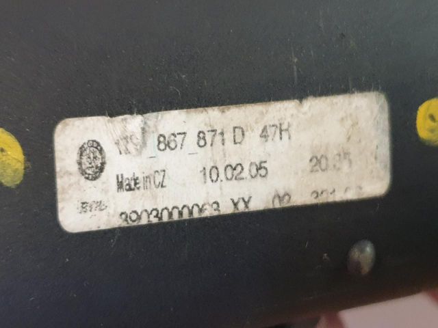 bontott SKODA OCTAVIA II Csomagtér Roló