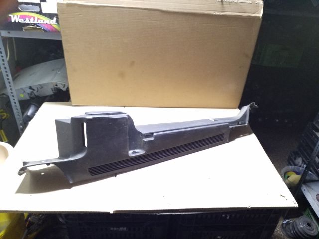 bontott SKODA OCTAVIA II Csomagtér Roló