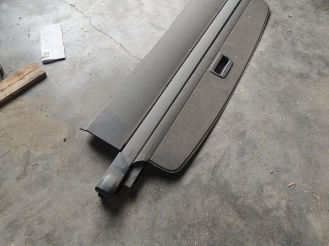 bontott SKODA OCTAVIA II Csomagtér Roló