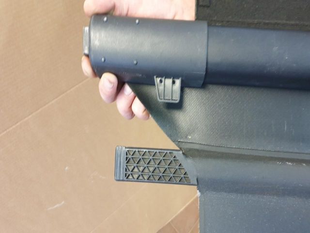 bontott SKODA OCTAVIA II Csomagtér Roló