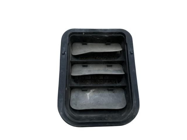 bontott SKODA OCTAVIA II Csomagtér Szellőző Bal