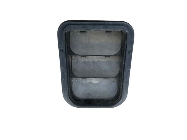 bontott SKODA OCTAVIA II Csomagtér Szellőző Jobb