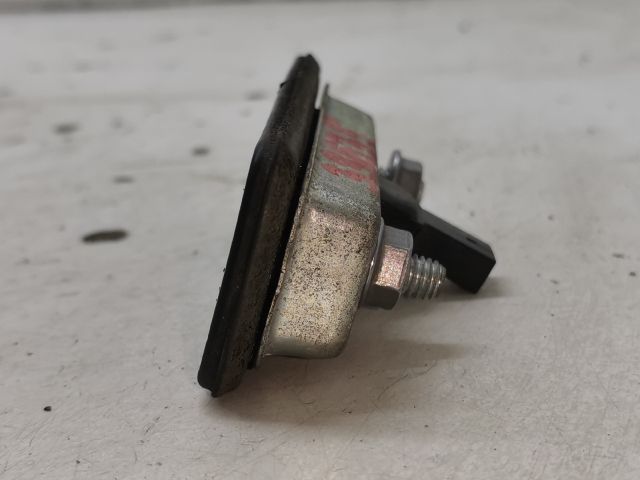 bontott SKODA OCTAVIA II Csomagtérajtó Kapcsoló