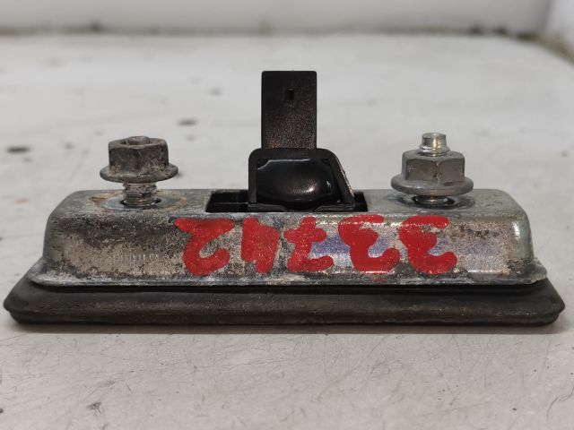 bontott SKODA OCTAVIA II Csomagtérajtó Kapcsoló