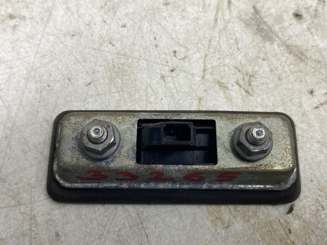 bontott SKODA OCTAVIA II Csomagtérajtó Kapcsoló