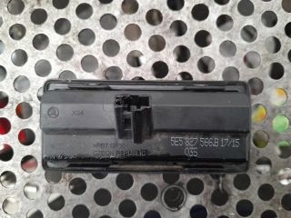 bontott SKODA OCTAVIA II Csomagtérajtó Kilincs