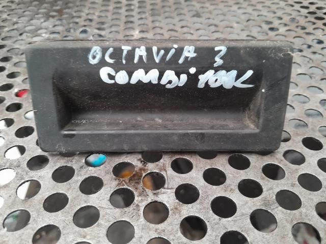 bontott SKODA OCTAVIA II Csomagtérajtó Kilincs