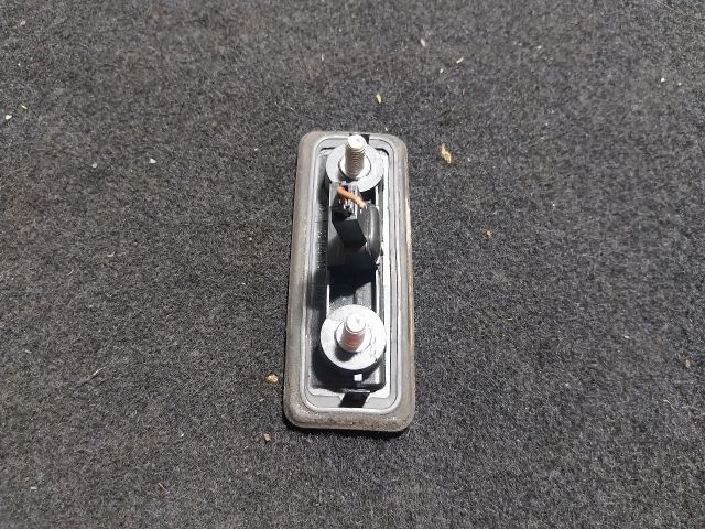 bontott SKODA OCTAVIA II Csomagtérajtó Kilincs