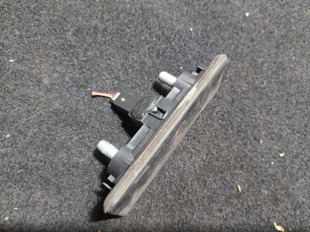 bontott SKODA OCTAVIA II Csomagtérajtó Kilincs