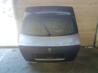 bontott SKODA OCTAVIA II Csomagtérajtó (Részeivel)