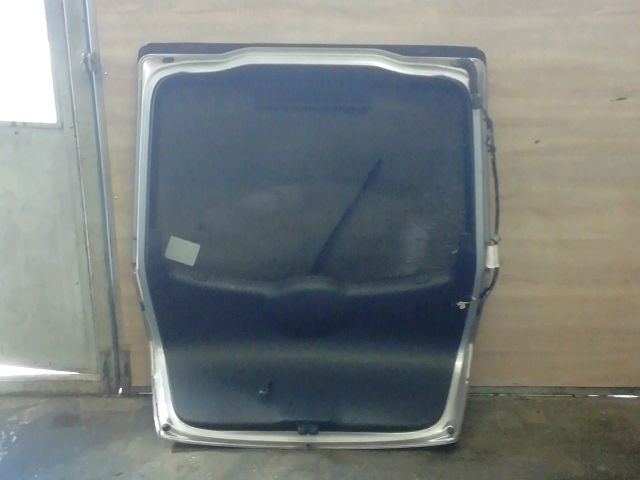 bontott SKODA OCTAVIA II Csomagtérajtó (Részeivel)