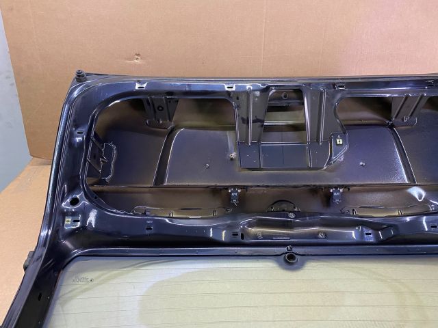 bontott SKODA OCTAVIA II Csomagtérajtó (Üres lemez)