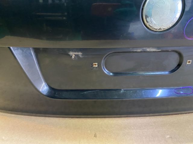 bontott SKODA OCTAVIA II Csomagtérajtó (Üres lemez)