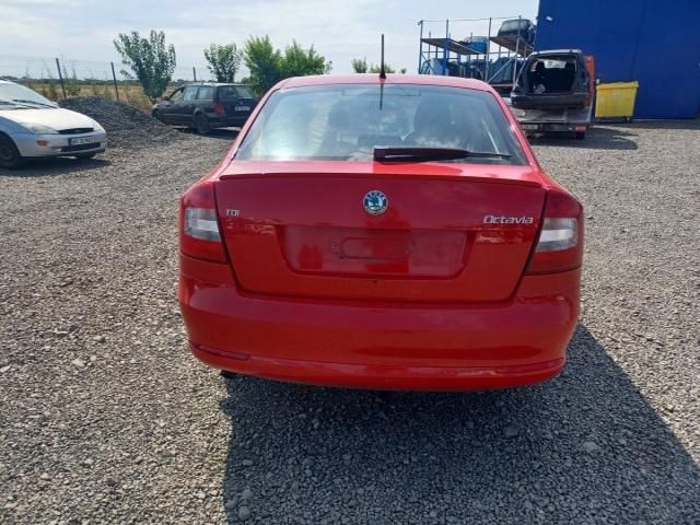 bontott SKODA OCTAVIA II Csomagtérajtó (Üres lemez)