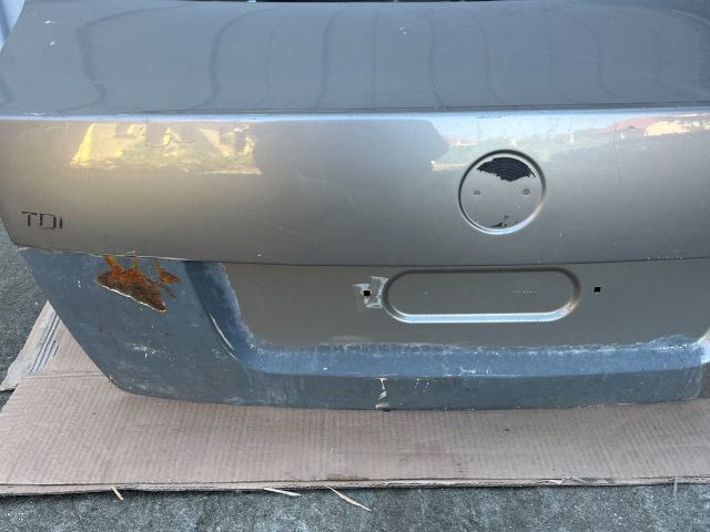 bontott SKODA OCTAVIA II Csomagtérajtó (Üres lemez)