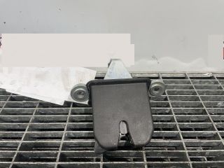 bontott SKODA OCTAVIA II Csomagtérajtó Ütköző