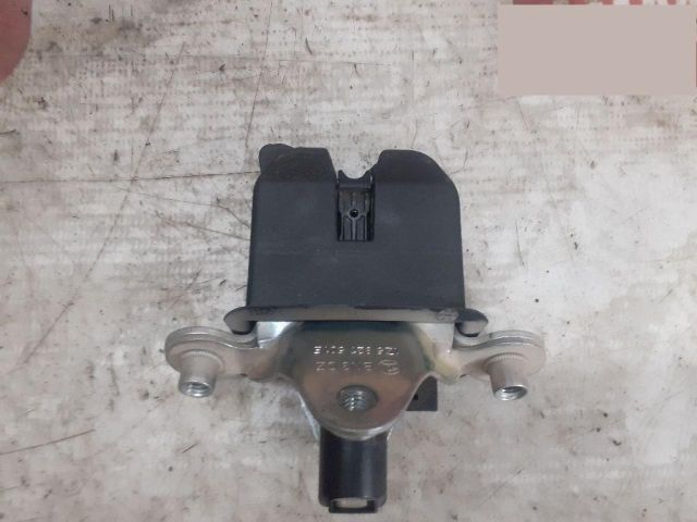 bontott SKODA OCTAVIA II Csomagtérajtó Zárszerkezet