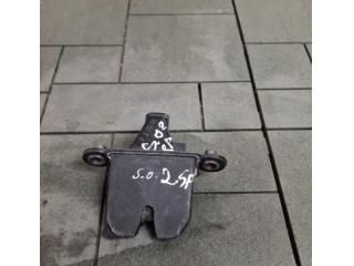 bontott SKODA OCTAVIA II Csomagtérajtó Zárszerkezet