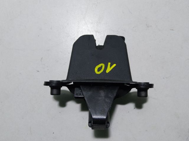 bontott SKODA OCTAVIA II Csomagtérajtó Zárszerkezet