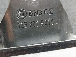 bontott SKODA OCTAVIA II Csomagtérajtó Zárszerkezet