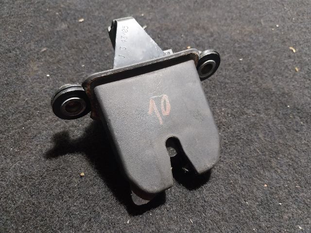 bontott SKODA OCTAVIA II Csomagtérajtó Zárszerkezet