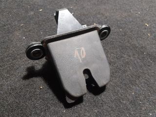 bontott SKODA OCTAVIA II Csomagtérajtó Zárszerkezet