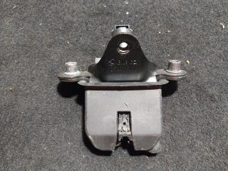 bontott SKODA OCTAVIA II Csomagtérajtó Zárszerkezet