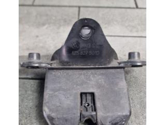 bontott SKODA OCTAVIA II Csomagtérajtó Zárszerkezet