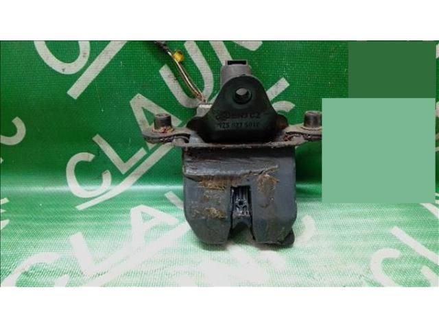 bontott SKODA OCTAVIA II Csomagtérajtó Zárszerkezet