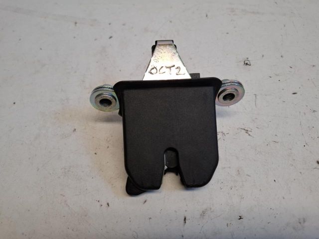 bontott SKODA OCTAVIA II Csomagtérajtó Zárszerkezet