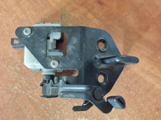 bontott SKODA OCTAVIA II Csomagtérajtó Zárszerkezet