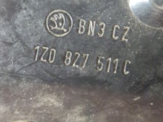 bontott SKODA OCTAVIA II Csomagtérajtó Zárszerkezet