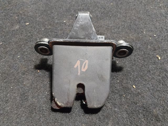 bontott SKODA OCTAVIA II Csomagtérajtó Zárszerkezet