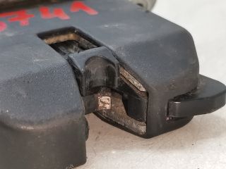 bontott SKODA OCTAVIA II Csomagtérajtó Zárszerkezet