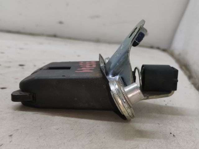 bontott SKODA OCTAVIA II Csomagtérajtó Zárszerkezet