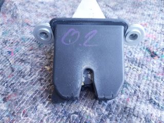 bontott SKODA OCTAVIA II Csomagtérajtó Zárszerkezet