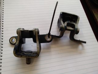 bontott SKODA OCTAVIA II Csomagtérajtó Zsanér