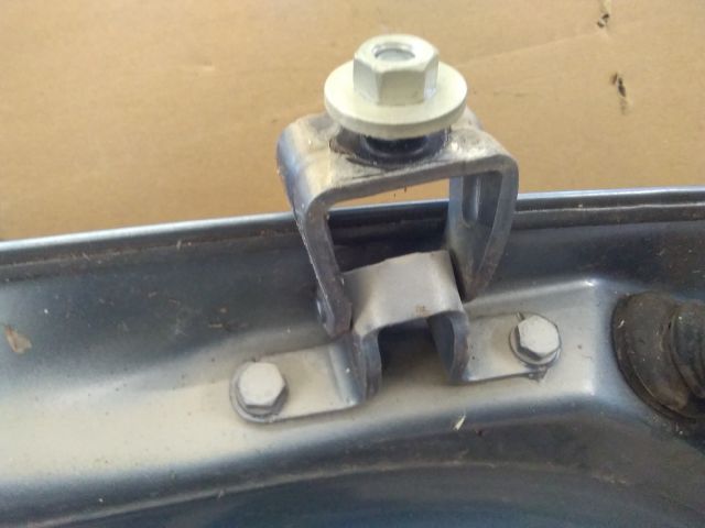 bontott SKODA OCTAVIA II Csomagtérajtó Zsanér