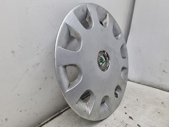 bontott SKODA OCTAVIA II Dísztárcsa (1 db)